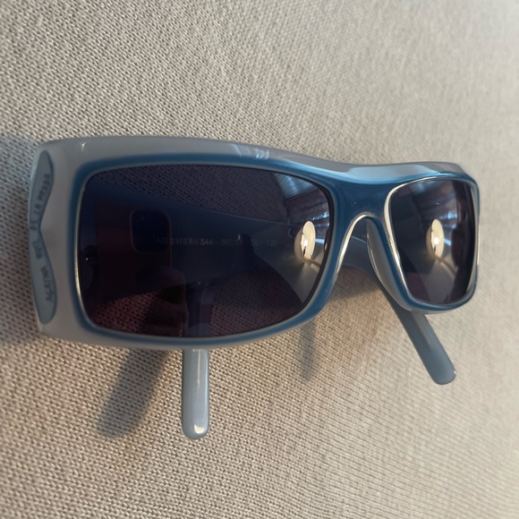 Excellent condition designer sunglasses - Picture 1 of 9